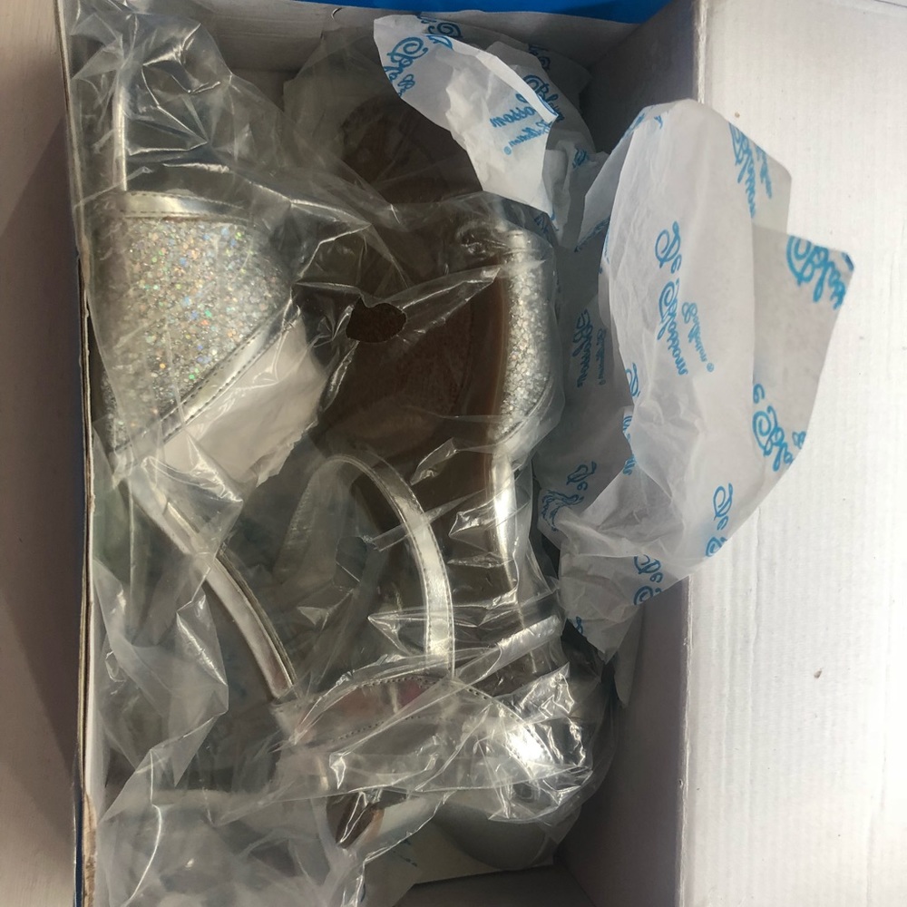 Short dress heels